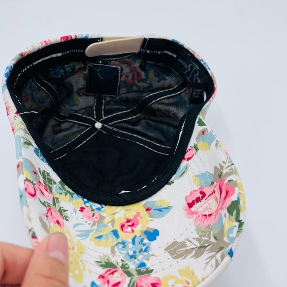 ROBIN RUTH Floral Quilted White Pastel Colors California Baseball Hat - Picture 6 of 6